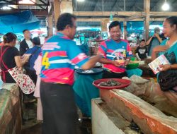 Paslon Dari Independen Kunjungi Pusat Pasar Sidikalang Untuk Mendengar Keluhan Para Pedagang