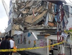 Tanpa Rencana Teknis Dari Pemerintah , Bangunan Praktek Dokter MZ  Dicemaskan  Ambruk