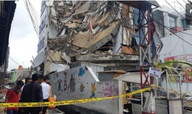 Bangunan Roboh Tanpa IMB ( Dok)